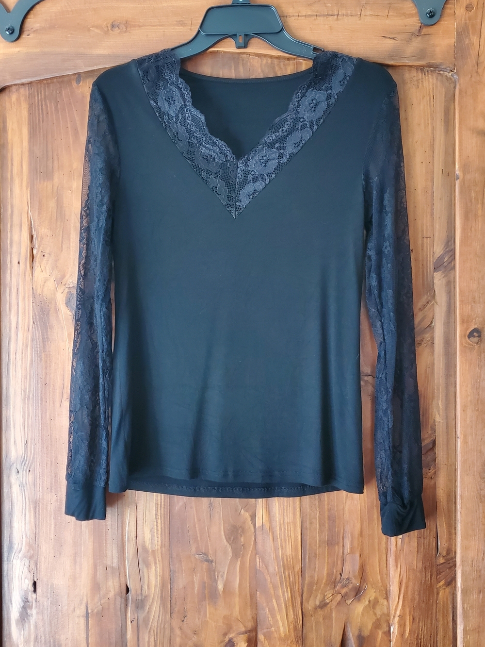 Flamingals Black Lace V-Neck Long Sleeve Blouse